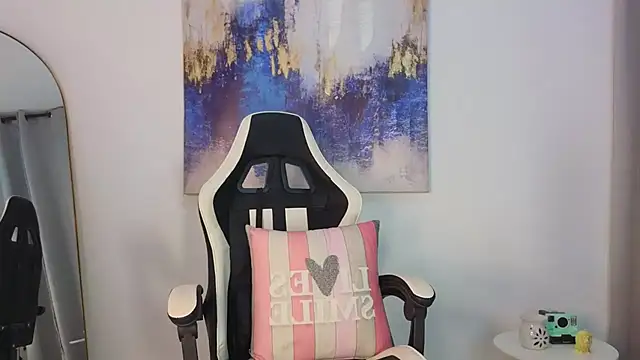 KristennBlue online show from 11.23.25