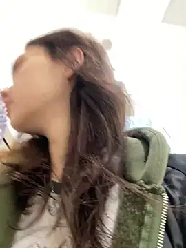 QuitieLia online show from 12.06.24