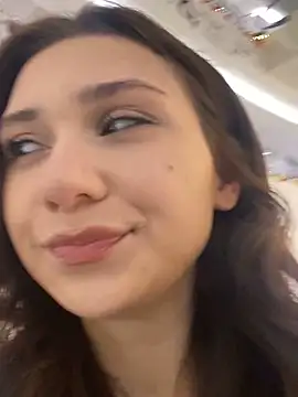 QuitieLia online show from 01.12.25