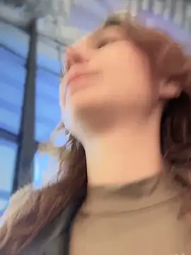 QuitieLia online show from 10.04.25