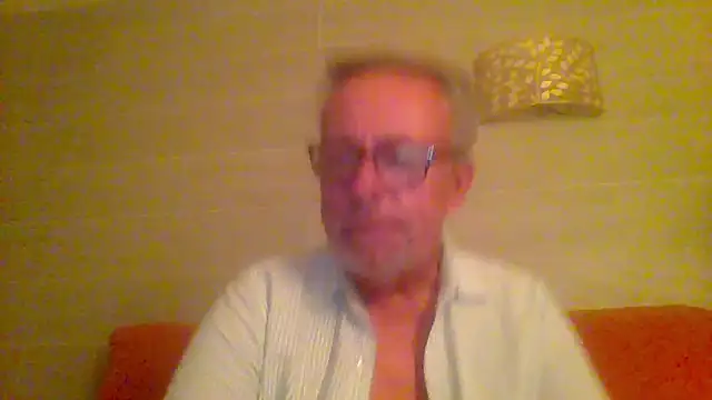 Snapshot of tuggy59 chatting on 04.19.26 tuggy59 online show from 04.19.26