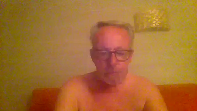 Snapshot of tuggy59 chatting on 05.09.26 tuggy59 online show from 05.09.26