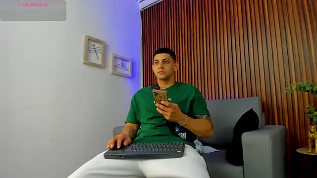 Alex cute77 online show from 03.25.26