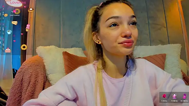 Sassy Teen online show from 12.19.25