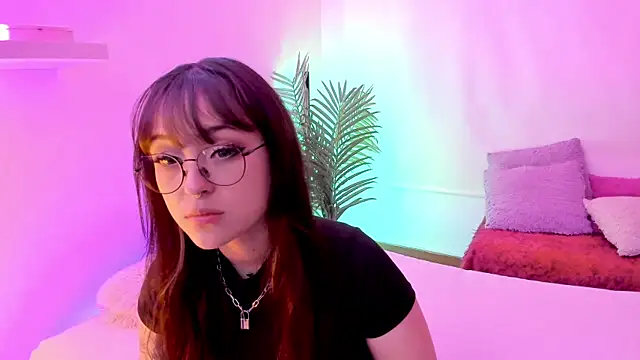 Gloomydoll online show from 11.18.25