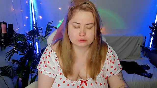 Akemi BBW online show from 01.22.25