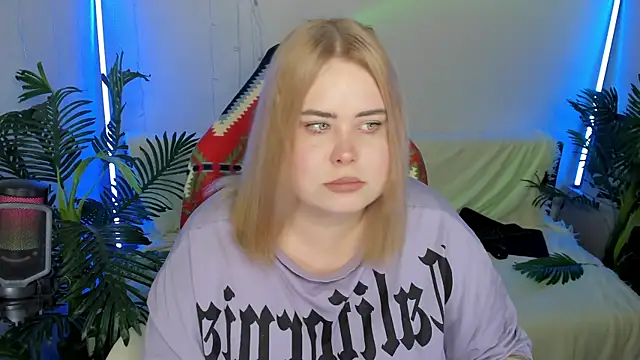 Akemi BBW online show from 02.09.25