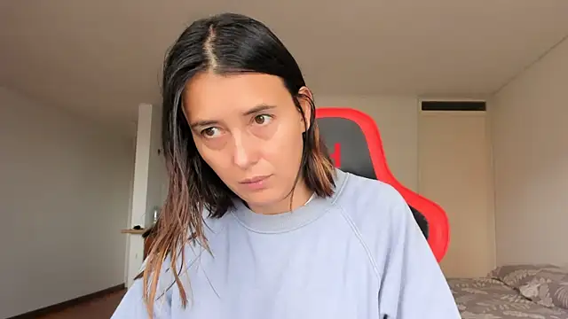 zoe jeane beker online show from 02.11.25