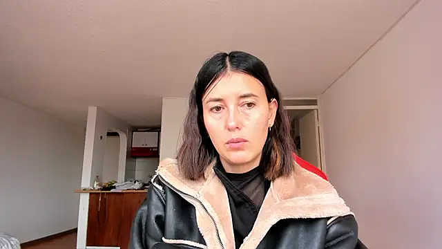 zoe jeane beker online show from 02.24.25