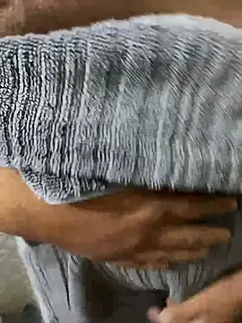 Snapshot of Enrrique30 chatting on 12.08.24 Enrrique30 online show from 12.08.24