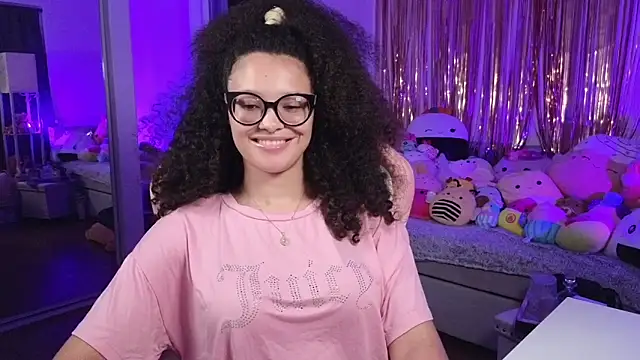 Snapshot of princessamberxo chatting on 05.19.26 princessamberxo online show from 05.19.26
