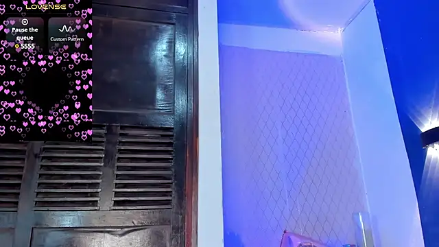 Snapshot of Anette_ chatting on 01.17.25 Anette online show from 01.17.25