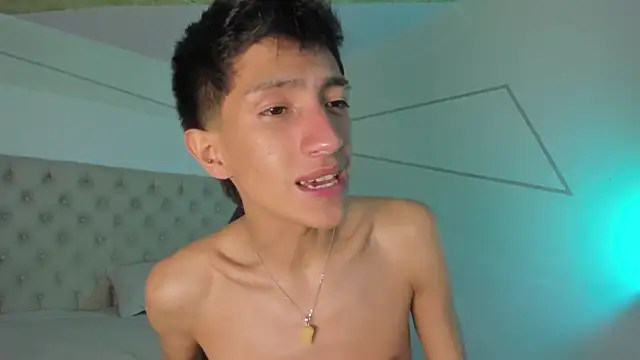 DereckCooperr online show from 10.07.25