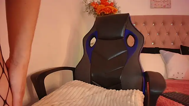 Katy Van online show from 03.21.25