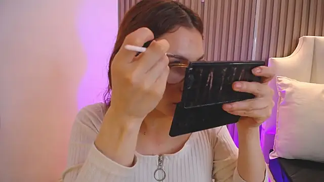 Katy Van online show from 04.13.26