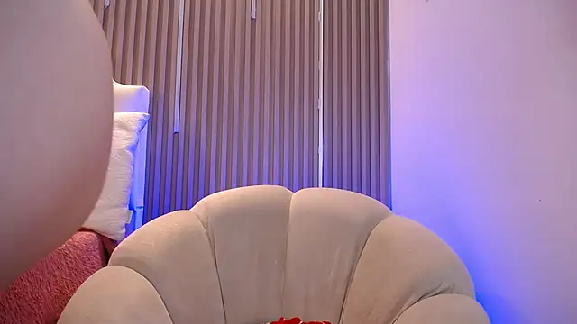 Snapshot of Katy_Van chatting on 05.10.26 Katy Van online show from 05.10.26