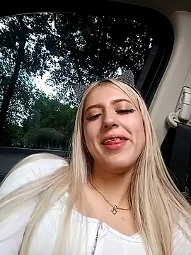 Snapshot of eva-2023 chatting on 01.14.25 eva-2023 online show from 01.14.25