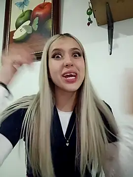 Snapshot of eva-2023 chatting on 01.21.25 eva-2023 online show from 01.21.25