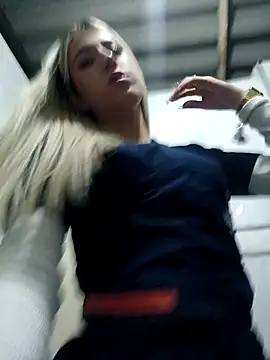 Snapshot of eva-2023 chatting on 02.20.25 eva-2023 online show from 02.20.25