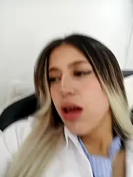 Snapshot of eva-2023 chatting on 11.04.25 eva-2023 online show from 11.04.25