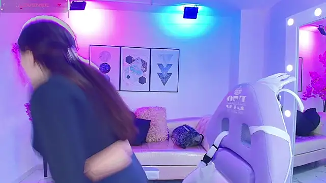 Isa reel online show from 10.17.25