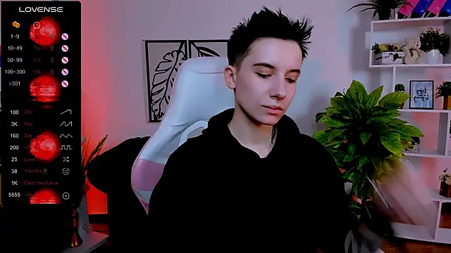 Snapshot of _Rein_ramm chatting on 01.30.25 Rein ramm online show from 01.30.25