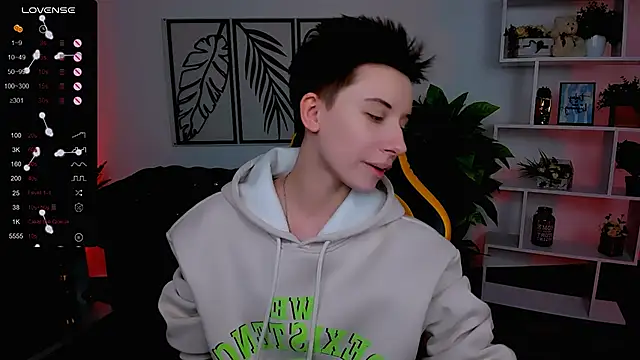 Snapshot of _Rein_ramm chatting on 02.26.25 Rein ramm online show from 02.26.25