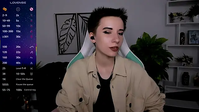 Snapshot of _Rein_ramm chatting on 09.19.25 Rein ramm online show from 09.19.25