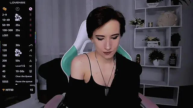 Snapshot of _Rein_ramm chatting on 11.15.25 Rein ramm online show from 11.15.25