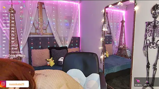 Snapshot of laura_olssen chatting on 01.13.25 laura olssen online show from 01.13.25