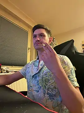 Snapshot of Shaiiboy chatting on 03.02.26 Shaiiboy online show from 03.02.26