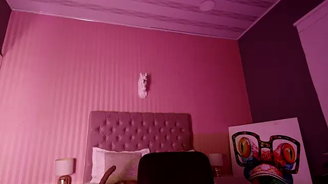 Snapshot of Martina_Haley chatting on 12.28.24 Martina Haley online show from 12.28.24