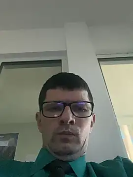 Snapshot of Juliano2289 chatting on 04.19.26 Juliano2289 online show from 04.19.26