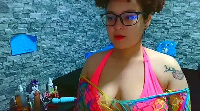 vanellope12 online show from 12.20.24