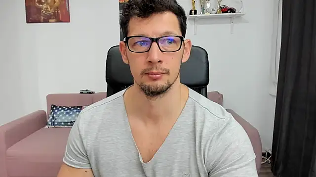 Snapshot of BrutusK08 chatting on 01.07.25 BrutusK08 online show from 01.07.25