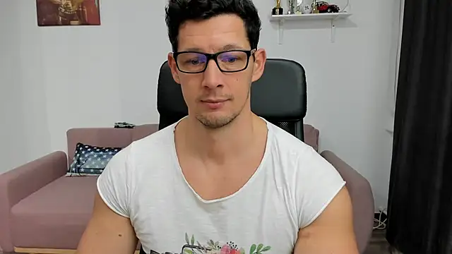 Snapshot of BrutusK08 chatting on 01.13.25 BrutusK08 online show from 01.13.25