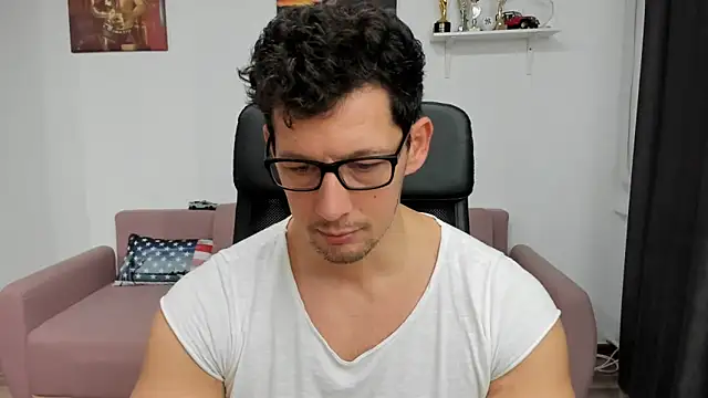 Snapshot of BrutusK08 chatting on 01.17.25 BrutusK08 online show from 01.17.25