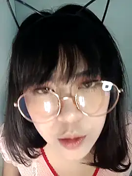 Snapshot of Chall_mee chatting on 10.18.25 Chall mee online show from 10.18.25