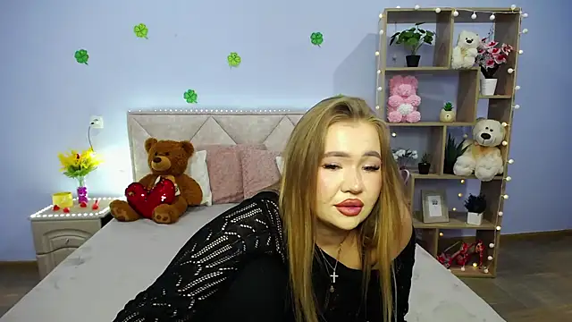 StacyYellig online show from 03.17.25