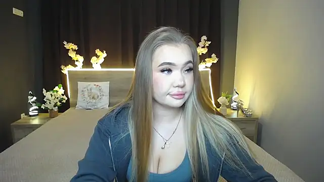 Snapshot of StacyYellig chatting on 04.21.26 StacyYellig online show from 04.21.26
