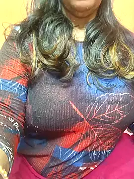 Snapshot of CUTE_SOPHIA- chatting on 02.07.25 CUTE SOPHIA- online show from 02.07.25