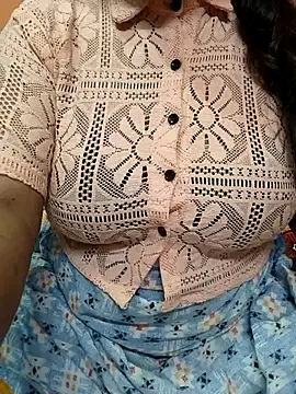 Snapshot of CUTE_SOPHIA- chatting on 09.11.25 CUTE SOPHIA- online show from 09.11.25