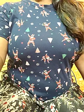 Snapshot of CUTE_SOPHIA- chatting on 10.10.25 CUTE SOPHIA- online show from 10.10.25