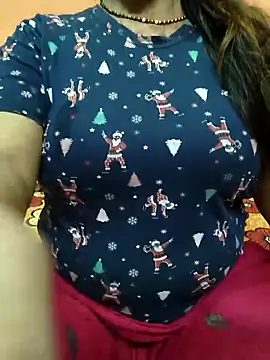 Snapshot of CUTE_SOPHIA- chatting on 11.16.25 CUTE SOPHIA- online show from 11.16.25