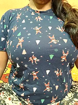 Snapshot of CUTE_SOPHIA- chatting on 11.20.25 CUTE SOPHIA- online show from 11.20.25