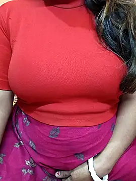 Snapshot of CUTE_SOPHIA- chatting on 12.18.25 CUTE SOPHIA- online show from 12.18.25