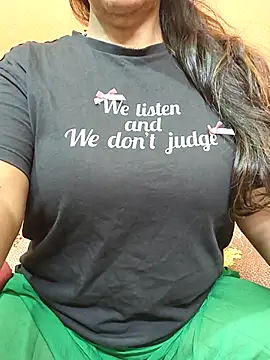 Snapshot of CUTE_SOPHIA- chatting on 03.03.26 CUTE SOPHIA- online show from 03.03.26