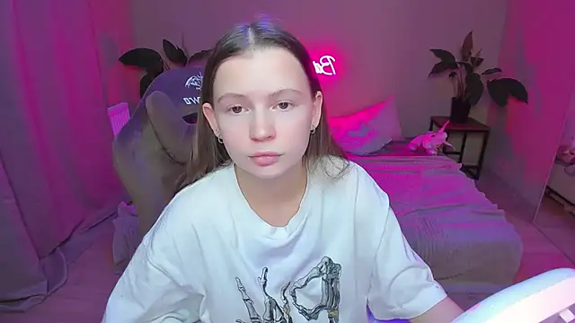 HelloRoxy online show from 12.17.24