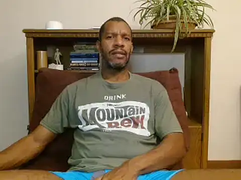 Snapshot of elmorenazost chatting on 03.17.25 elmorenazost online show from 03.17.25