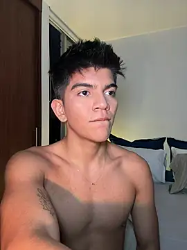 santiago 01 online show from 12.13.24